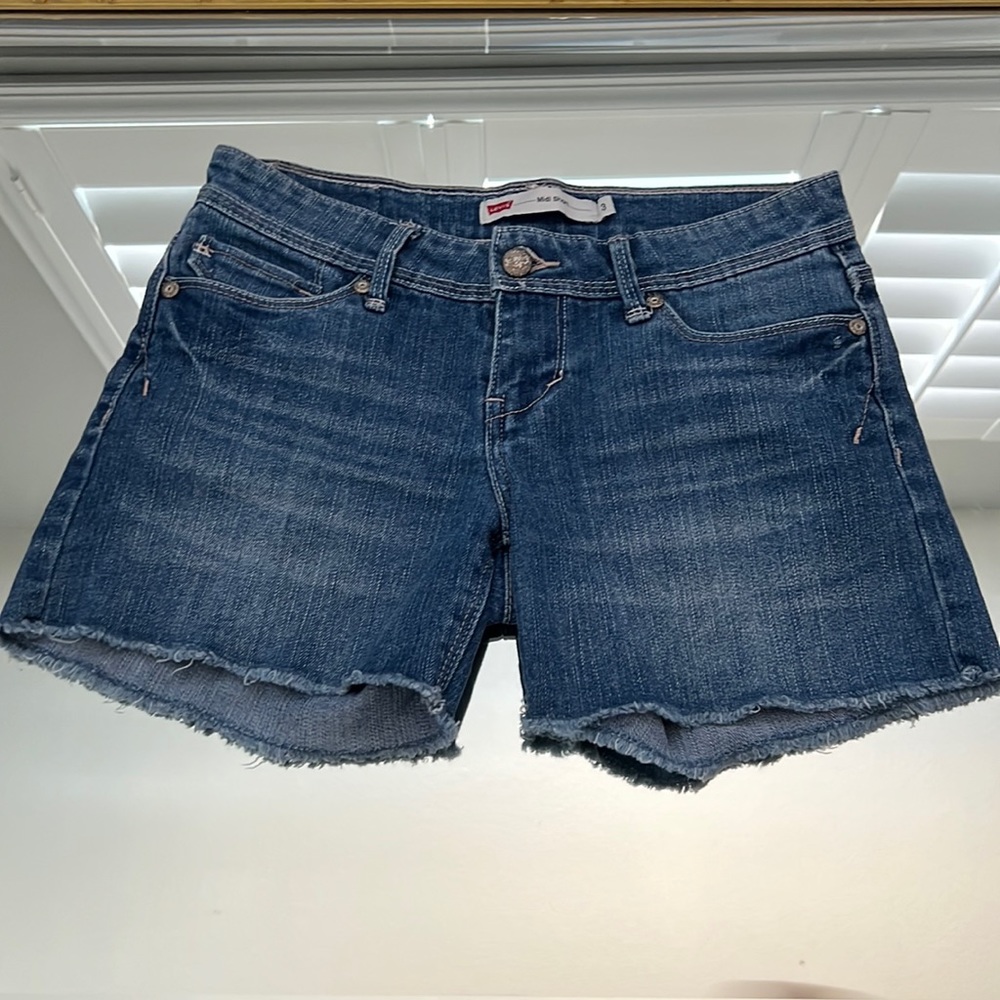 Levi’s midi short size 3